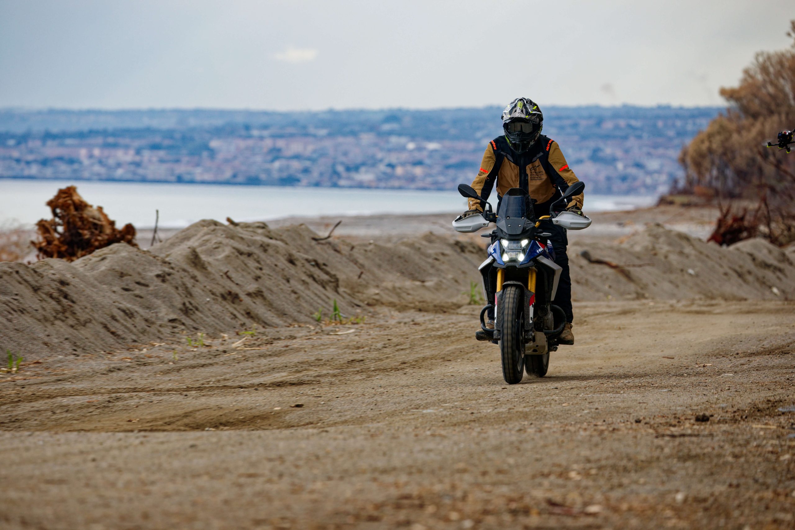 Does the New BMW F 450 GS Deserve the GS Name? ABR Tests It in Sicily