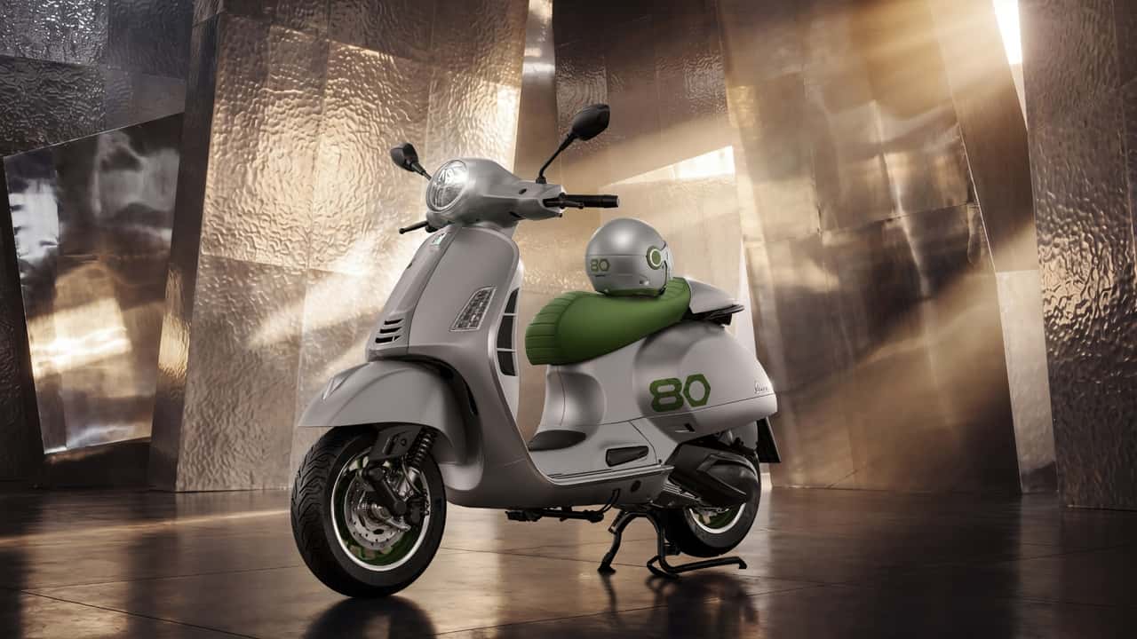 Vespa Unveils 80th Anniversary Limited Scooter, a Special Edition of 1,946 Units Worldwide