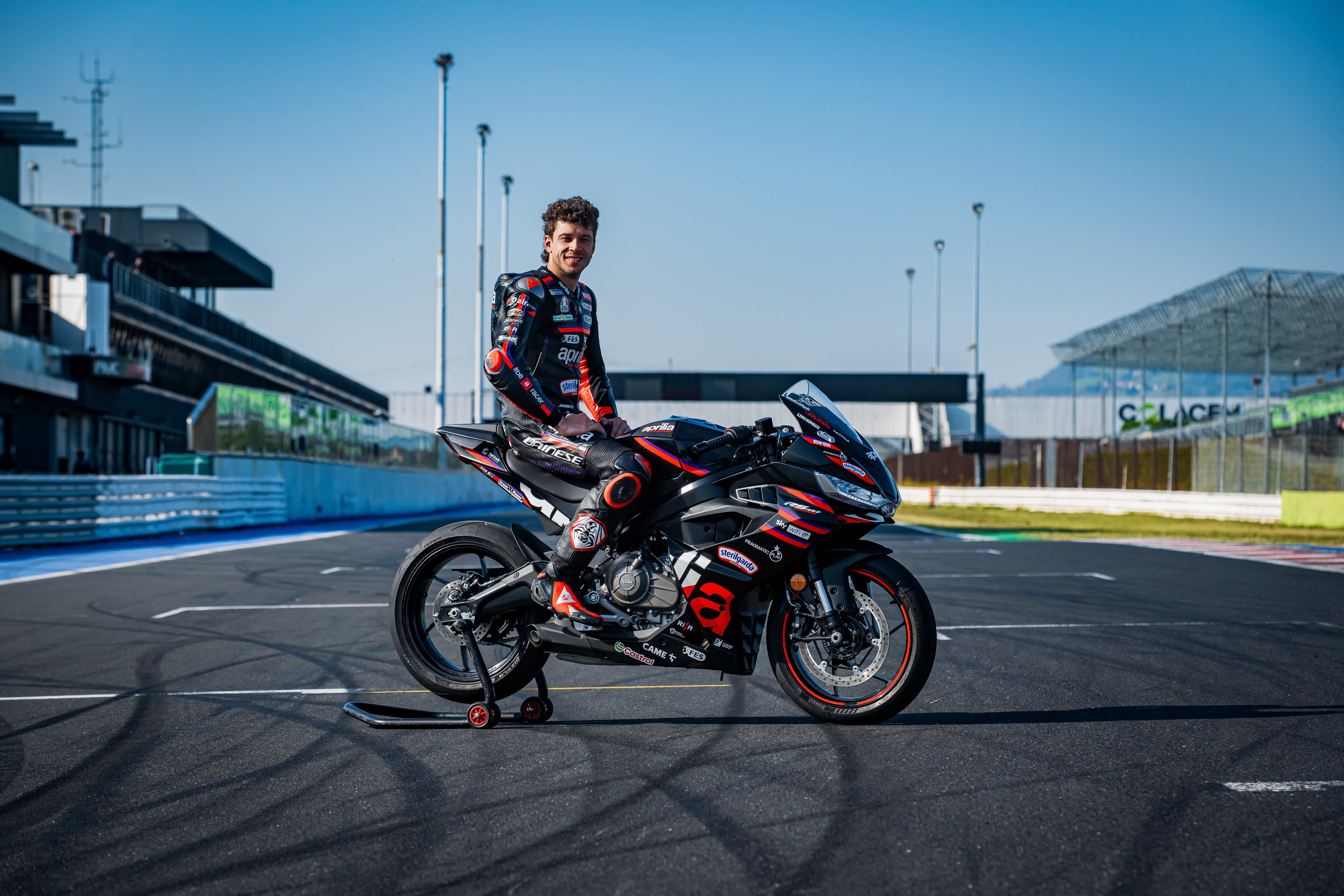 Aprilia Expands 457 Series — Naked Tuono 457 and RS 457 GP Replica Join the Lineup