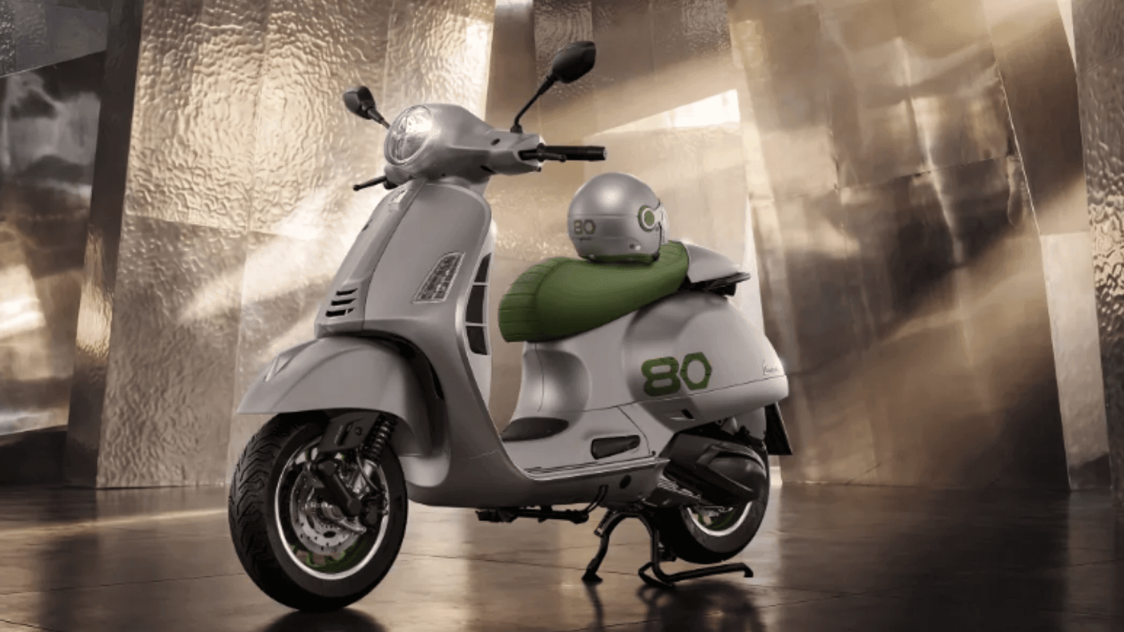 Vespa Unveils 80th Anniversary 'Edizione Ottantesimo,' Limited to 1,946 Units Worldwide