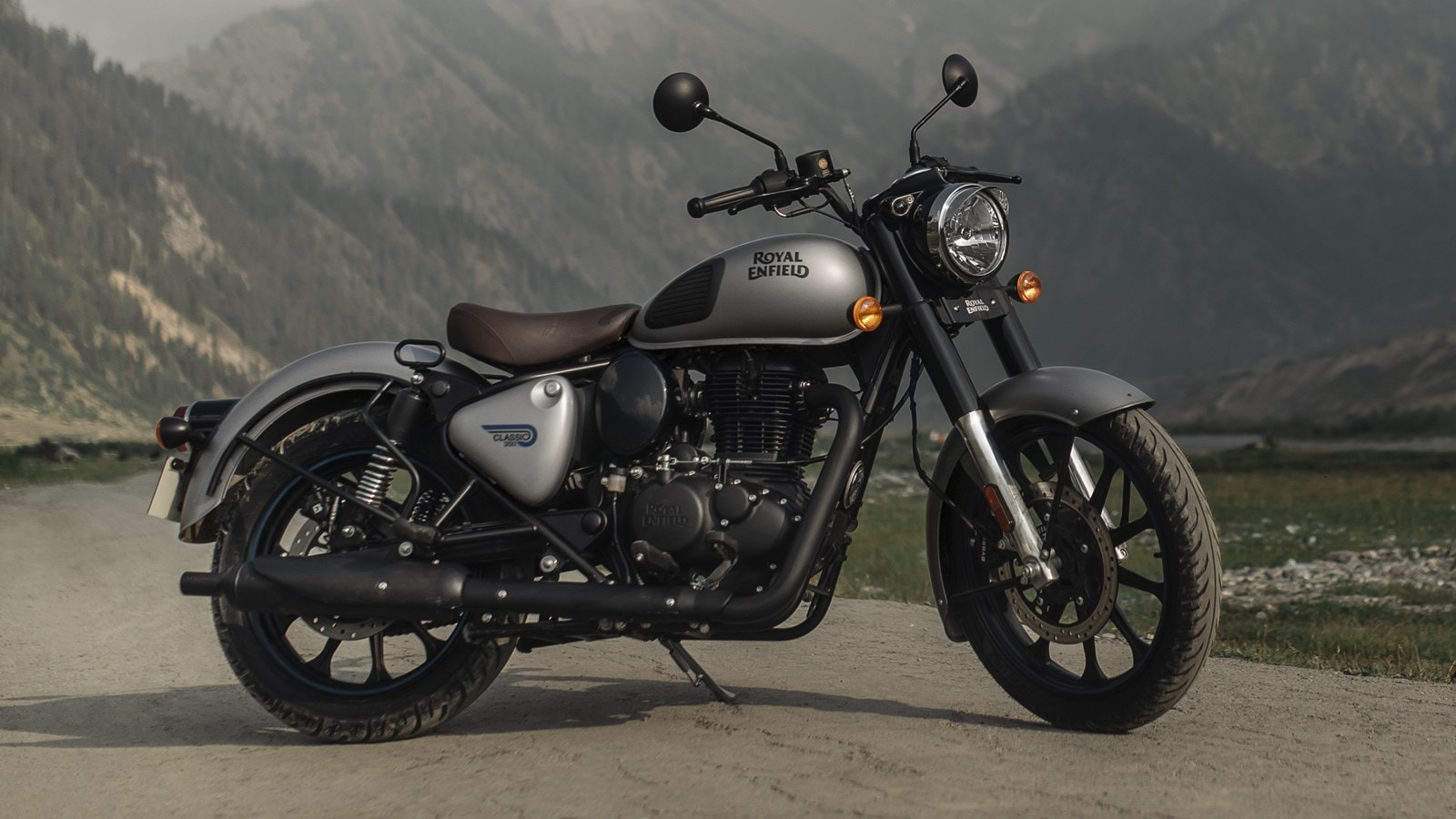 Royal Enfield's Classic 350 Gains Comfort and Convenience Upgrades, Starting at ₹187,434