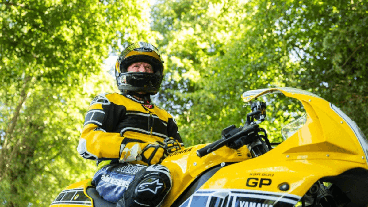 Yamaha XSR900 GP Tribute to Kenny Roberts Reunites Legendary Riders and Machines at Goodwood