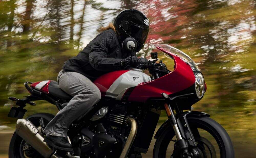 Triumph Reveals Pricing for Tracker 400 and Thruxton 400 in Brazil