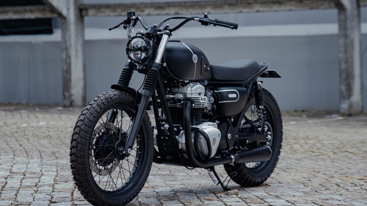 Porto's WKND Customs Builds a Kawasaki W650 Scrambler