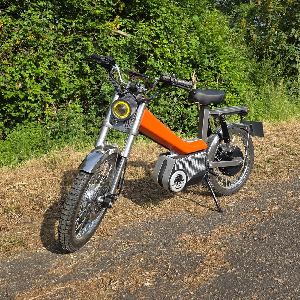 From Normandy, a 21-Year-Old Engineer Launches the Retro Electric Moped 'Barrolex'