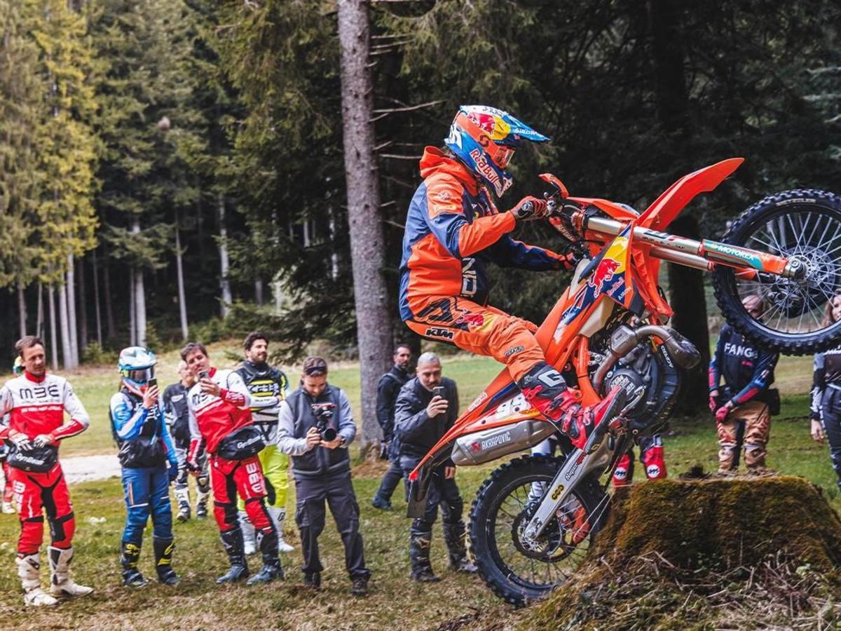 MBE Debuts Off-Road Masterclass With a 100km Ride