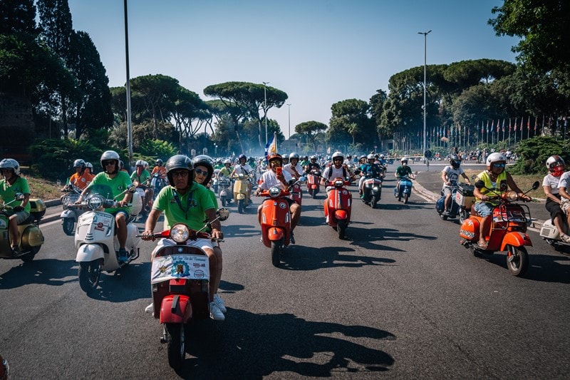 Vespa Turns 80: 25,000 Scooters Gather for Rome Parade