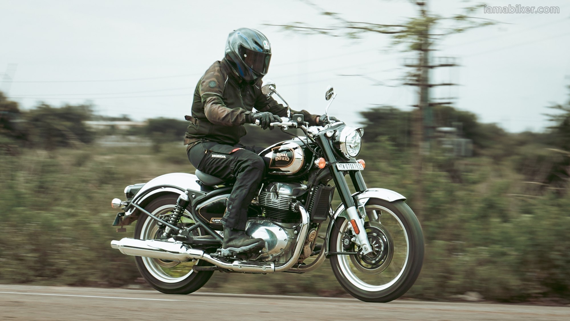 Royal Enfield Tops 1 Million Annual Domestic Sales in India for the First Time, May Up 24% Year-on-Year at Over 100,000