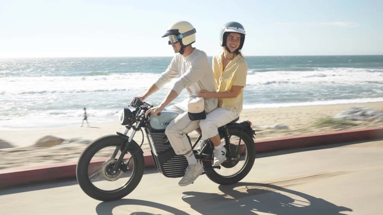 Beachman Aviator: A Retro Electric Two-Wheeler That Blurs the Line Between E-Bike and Motorcycle