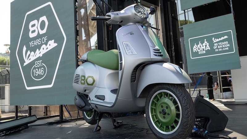 Vespa's 80th-Anniversary 'Edizione Ottantesimo' Limited to 1,946 Units, Based on GTS 310