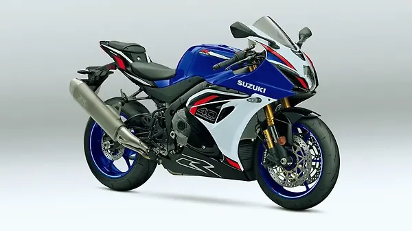 Suzuki's 2027 GSX-R1000 Gets Revised Engine and Electronics, New RS Version Adds Carbon Winglets