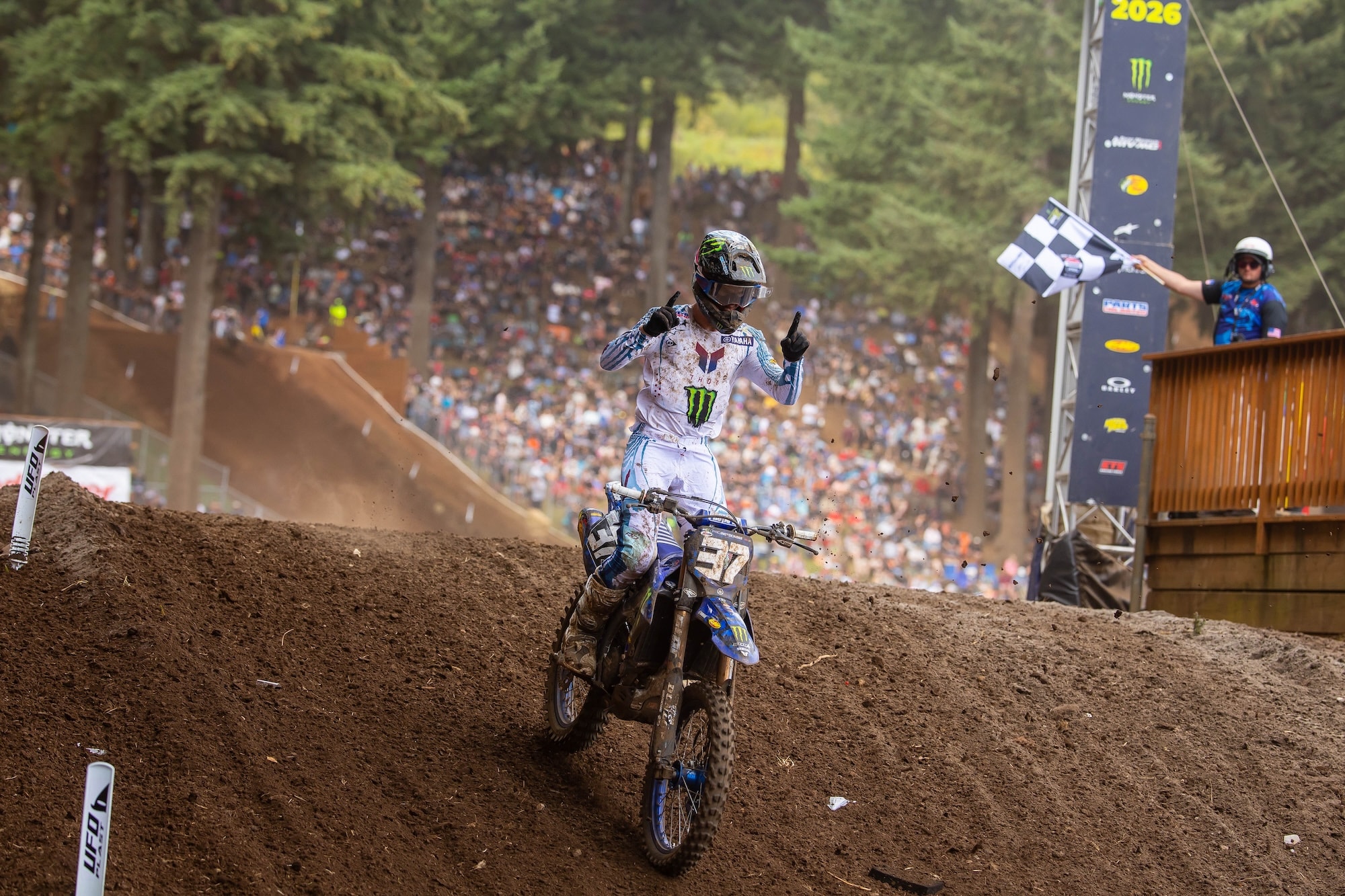 Cole Davies Sweeps Washougal 1-1, Cuts 250MX Deficit to Seven Points