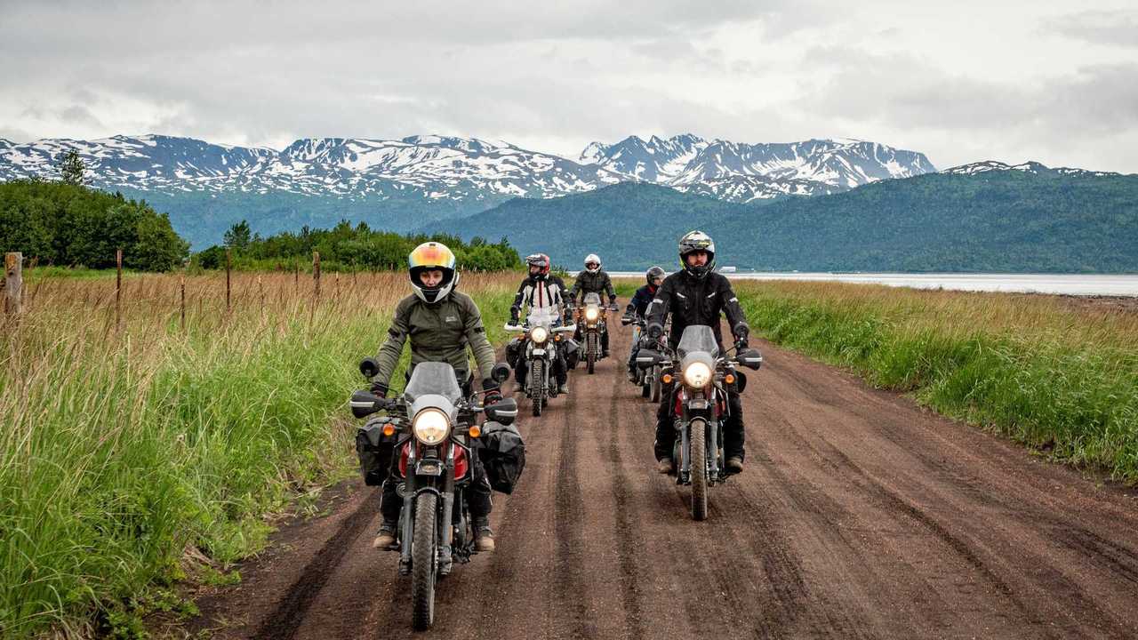 Development Looms Over Alaska's Iconic Dalton Highway Amid Mine Sale Plans