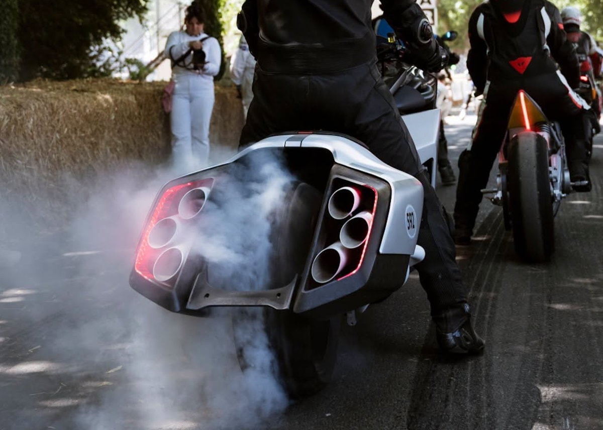 BMW's K18 Vision Makes UK Debut at Goodwood With a 130-Decibel Roar