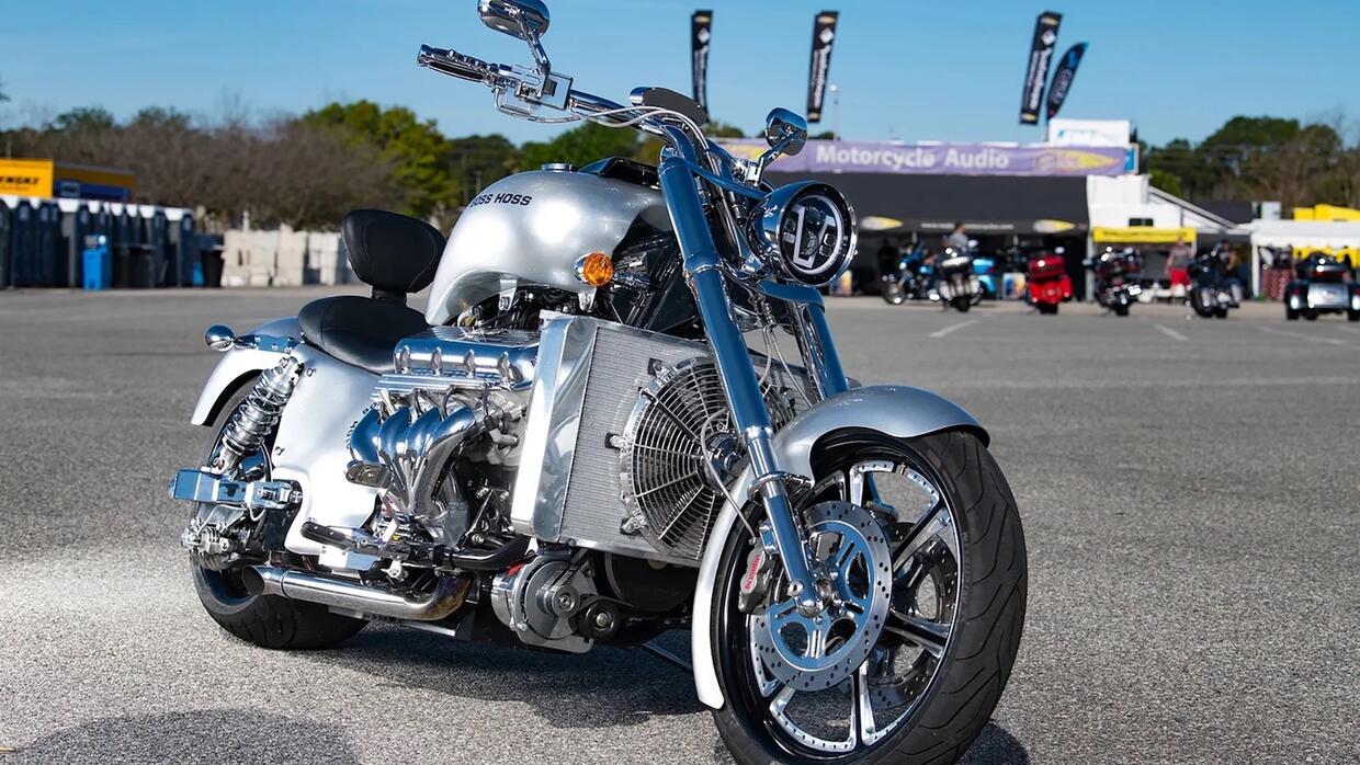 Boss Hoss Classic Cruiser: A Monster Powered by an 8,200cc Chevrolet V8