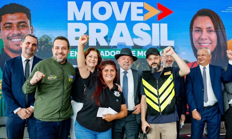 Brazilian Government Launches 'Move Brasil,' Backing Delivery Workers' Bike Purchases With Low-Interest Loans
