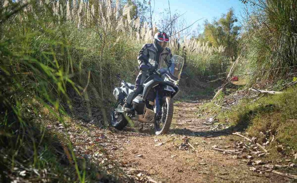 Is CFMoto's 800 MT-X the Best Value Choice? An Argentine Buyer's Guide