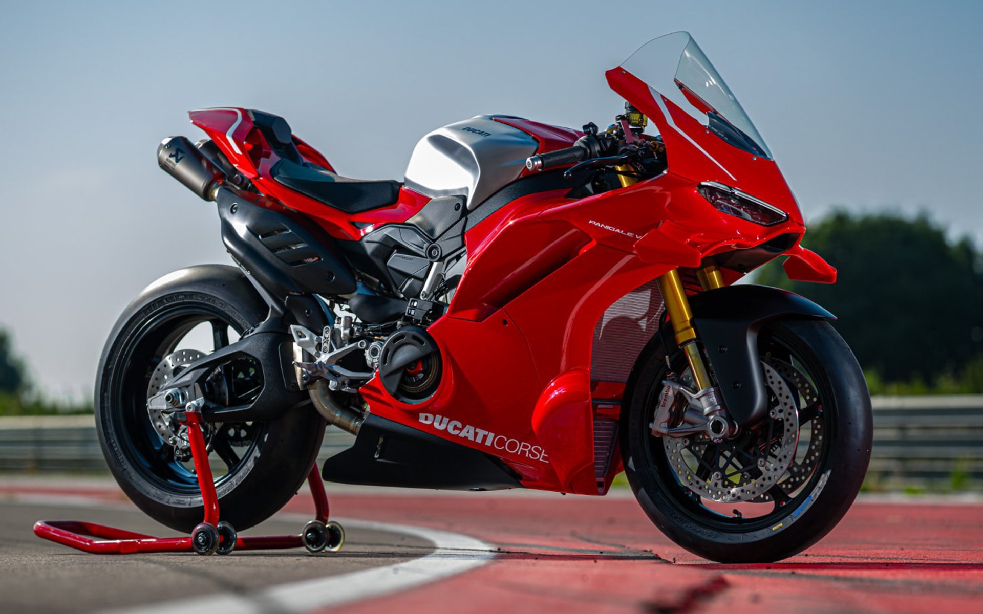 New Ducati Panigale V4 R Launches in Japan, Homologation Special Priced at 5.55 Million Yen